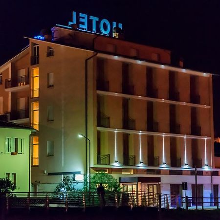 Hotel Cavour Rieti Exterior photo