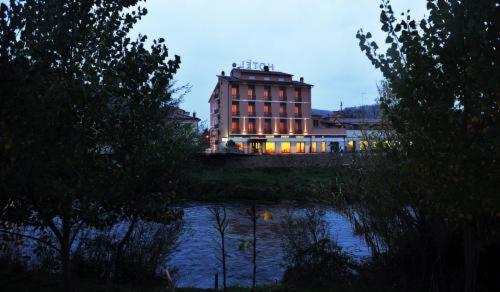 Hotel Cavour Rieti Exterior photo